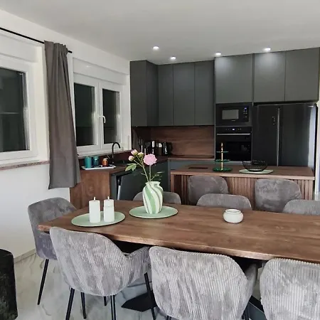 Apartment Luka