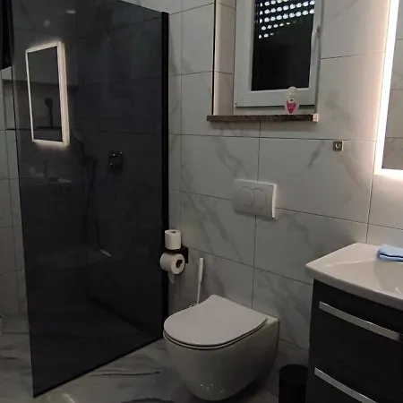 Apartment Luka Nin