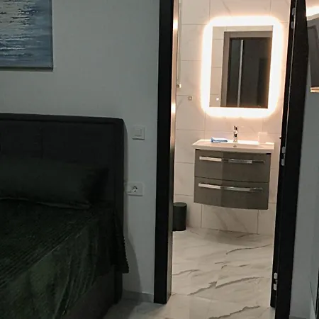 Apartment Luka *