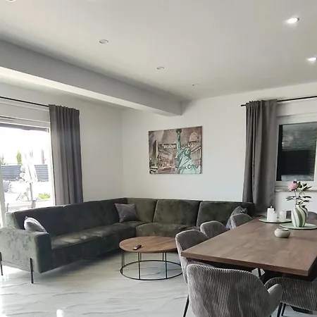 Apartment Luka *